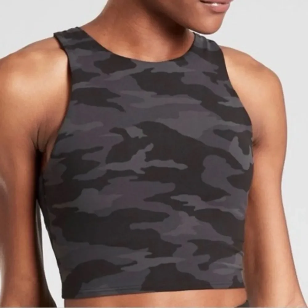 Women's Athleta Conscious Crop Camouflage Sports Bra Sz XS Buttery Soft